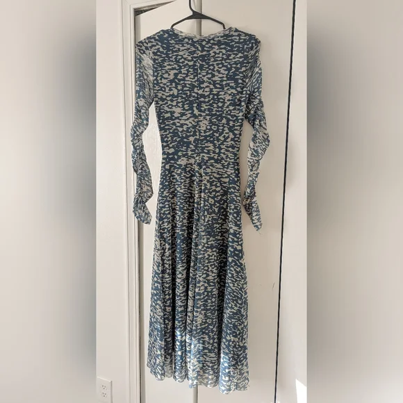 H&M Blue and Tan Patterned Long Sleeve Midi   Dress Size XS EUC! - Picture 2 of 7